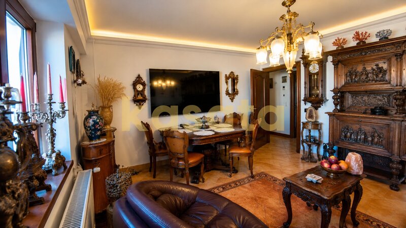 Iancului Metrou, ap. 4 camere, panoramica unica, centrala proprie.