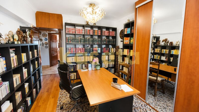 Iancului Metrou, ap. 4 camere, panoramica unica, centrala proprie.