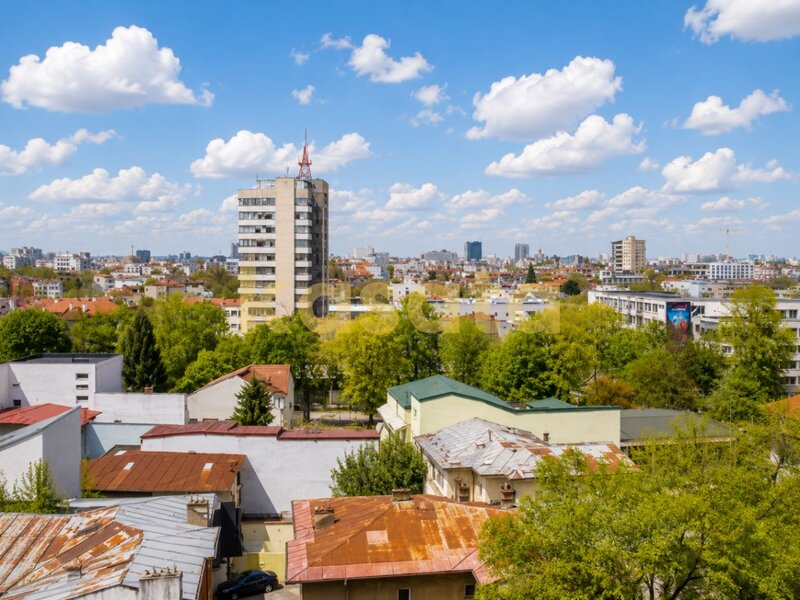 Iancului Metrou, ap. 4 camere, panoramica unica, centrala proprie.