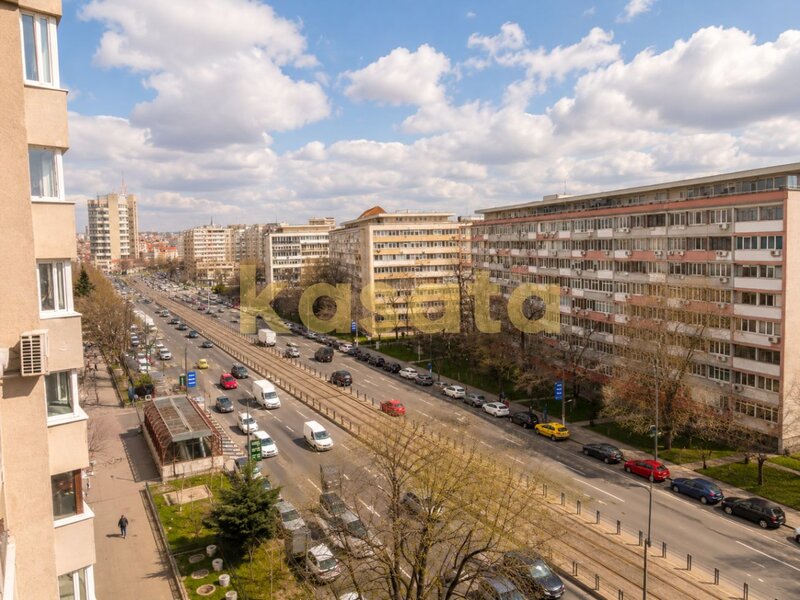 Iancului Metrou, ap. 4 camere, panoramica unica, centrala proprie.